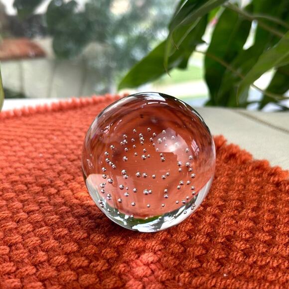 Vintage Mid Century Modern Clear Controlled Bubble Art Glass Paperweight - Picture 3 of 11